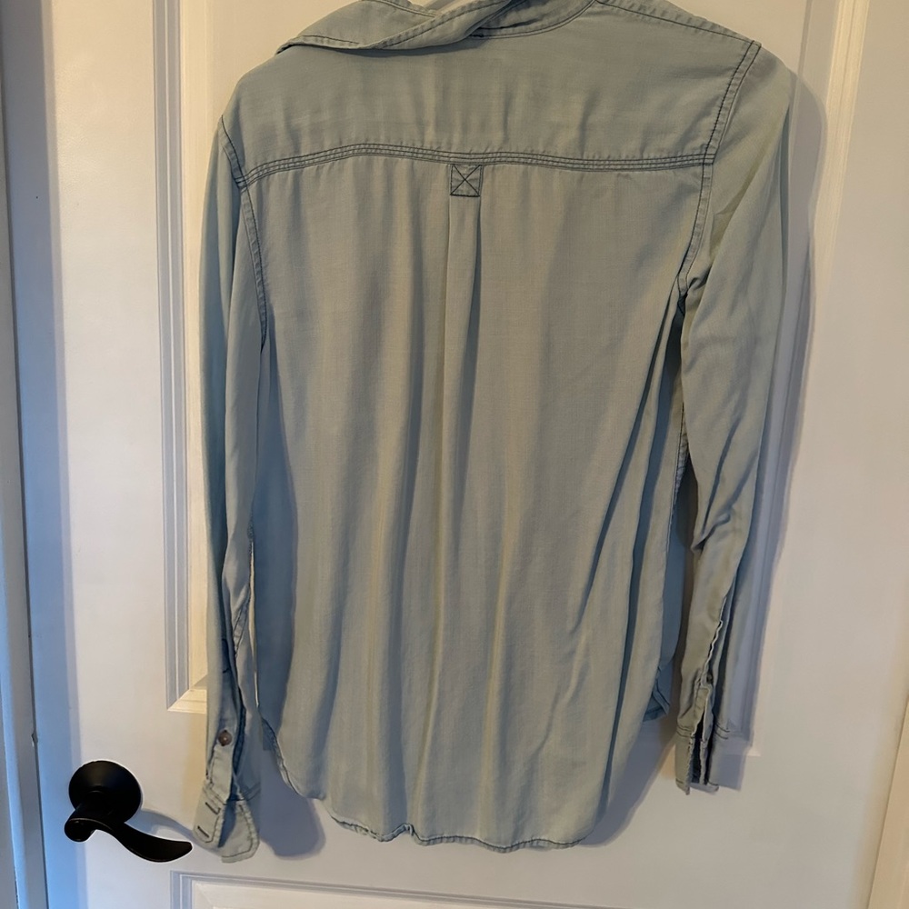 American Eagle Chambray Button Up
